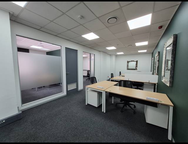129M² OFFICE TO LET IN SANDTON CENTRAL